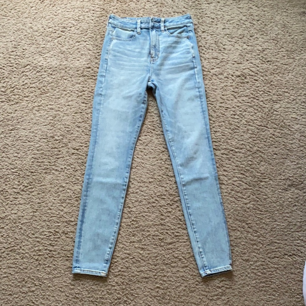 American Eagle Highest Rise Light Wash Jegging NEW w/o TAG